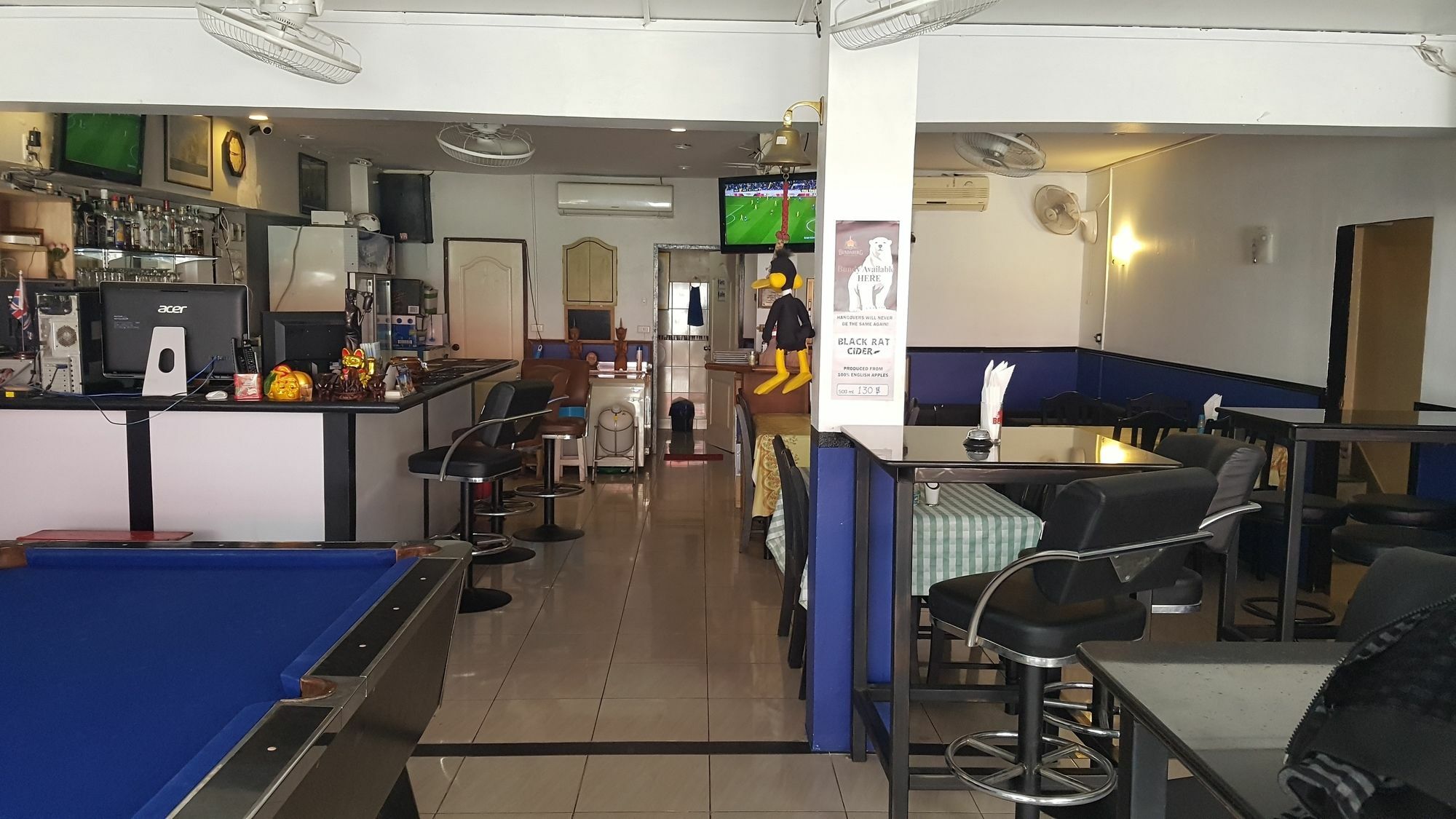 Sandman Hotel & Sports Bar 芭達亞 外观 照片